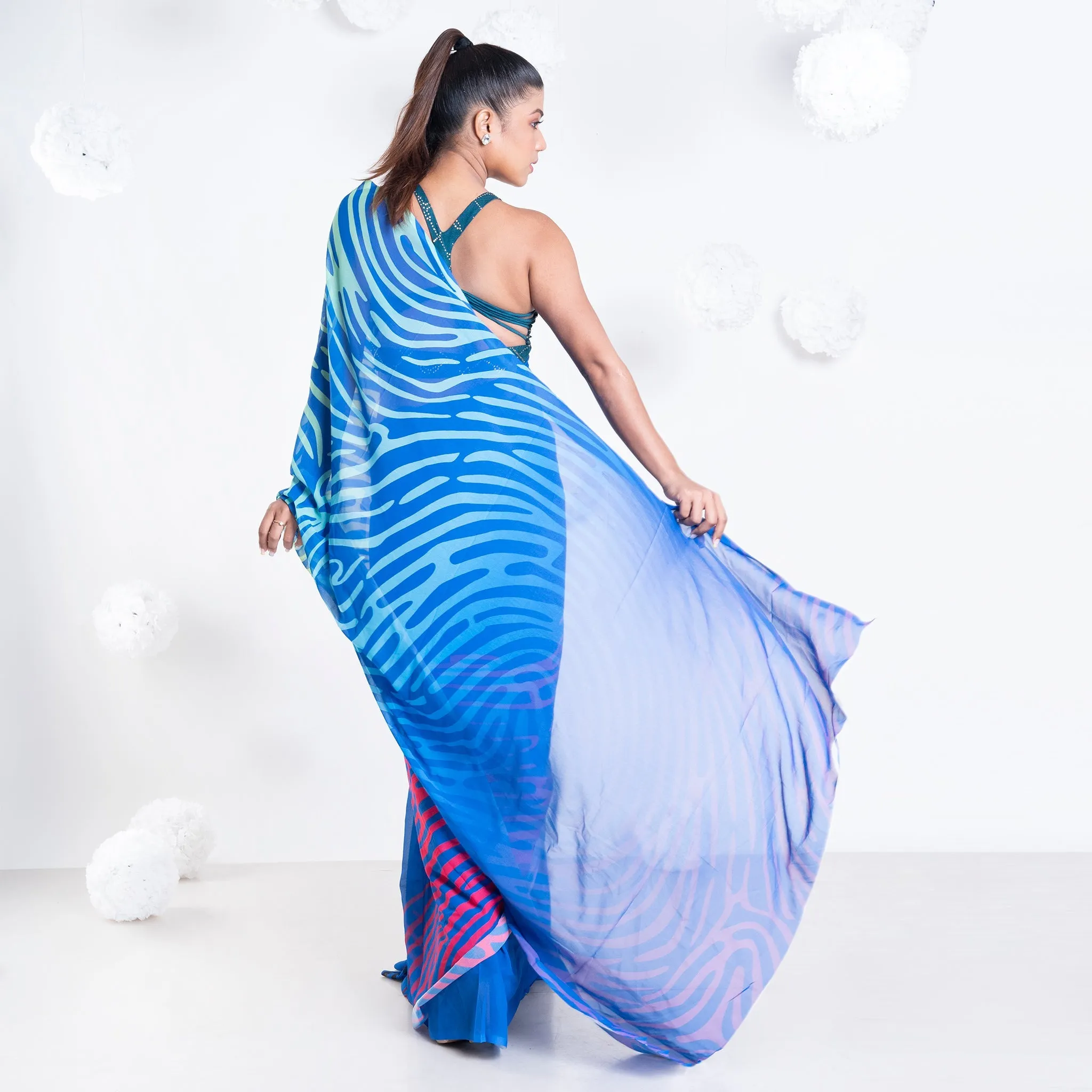 Women Cosette Georgette Digital Printed Saree In Blue Color